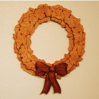 Schöner Geschnitzter Hölzerner Weihnachtskranz 50cm - Handbemalt 10147 Schöner Geschnitzter Hölzerner Weihnachtskranz 50cm - Handbemalt 10147 von WoodworkingByMikeB