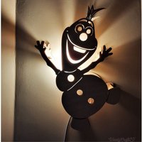 Schneemann Nachtlicht Aus Holz. Kinderbeleuchtung Für Kinderzimmer. Kinderzimmer Dekoration Geschenke Jungen Und Mädchen Schneemann Nachtlicht Aus Holz. Kinderbeleuchtung Für Kinderzimmer. Kinderzimmer Dekoration Geschenke Jungen Und Mädchen von WoodyCraftLV