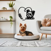 Yorkshire Terrier Mit Ihrem Haustiernamen Oder Text Personalisiertes Portrait-Holzschild in Herzform-Rahmen von WoodyardStore