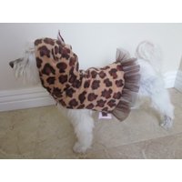 Hundekleidung Pink Ear Leopard Kapuzenjacke Mit Tüll Fransen Hundekleidung Pink Ear Leopard Kapuzenjacke Mit Tüll Fransen von WoofStudio
