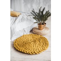 Runder Teppich, Kreis Handgestrickter Gestrickter Wollteppich, Schlafzimmer Handgemachter Geschenk Zum Muttertag von WoolArtDesign