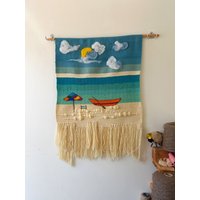 Handgewebter Wandteppich Aus Wolle Boho Beach Boat Fibre Art Handgewebter Wandteppich Aus Wolle Boho Beach Boat Fibre Art von Wooldorfino