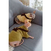 Katzenpullover Mit Tasche Für Leckerlis Handgestrickte Sphynx Katzenkleidung Merinowolle Baumwollstrick Haarlose Katzenpullover Mit Tasche Für Leckerlis Handgestrickte Sphynx Katzenkleidung Merinowolle Baumwollstrick Haarlose von WoolenWoolShop