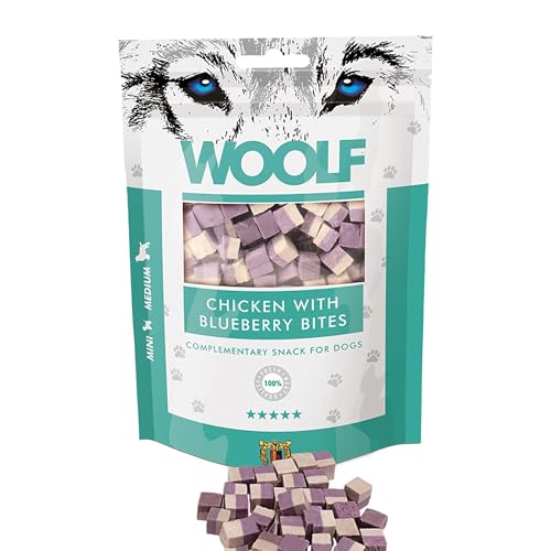 Woolf Snack I für kleine Hunde und Katzen I Hühnchenwürfel m. Heidelbeere 100g von Woolf