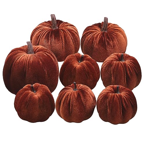 Woration 8Stück Künstliche Kürbisse Halloween Dekorationen Samt Gefälschte Stoff Kürbis Assortierte Größen Braun Herbst Ernte Dekorationen für Zuhause von Woration