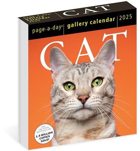 Cat Page-A-Day® Gallery Calendar 2025: A Delightful Gallery of Cats for Your Desktop von Workman Publishing