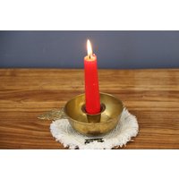 Antiker Messing Kammer Kerzenhalter, Vintage Bauernhaus Dekor, Kirche Kerzenhalter von WorldsArtWork