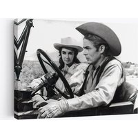 James Dean Elizabeth Taylor Cowboy Riesen Film Set Leinwand, Schwarz Weiß James Dean Elizabeth Taylor Cowboy Riesen Film Set Leinwand, Schwarz Weiß von WorldsBestCanvas