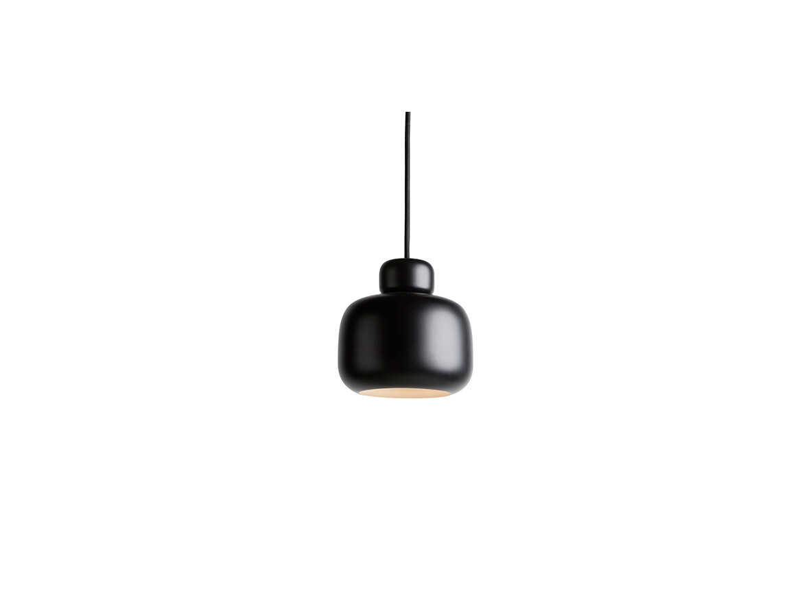 Woud - Stone Pendelleuchte Small Black von Woud