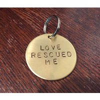 Love Saved Me Haustiermarke - Handgestempelte Hunde- Oder Katzen-Id von WowieGoods