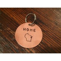 Wisconsin Home Haustiermarke - Handgestempelte Wi Pride Hundemarke von WowieGoods