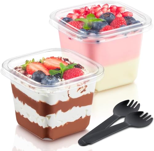 Dessertbecher plastik mit deckel 360ml, 50 Stück Dessertbecher Eckig Plastik, Dessertschalen Wiederverwendbar, Dessertgläser mit Löffeln, Parfait Vorspeisenbecher für Tiramisu Desserts Pudding Mousse von Wubushan
