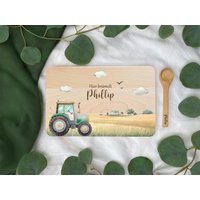Traktor, Brettchen Personalisiert, Frühstücksbrett Holzbrett Baby Geschenk, Kinder, Kinderzimmer von Wundermaus