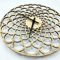 Wanduhr Aus Holz - Moderne Kreise Abstrakte Kunst von WurmisHolzdeko