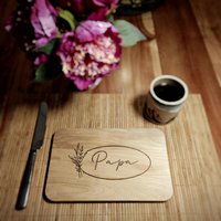 Personalisiertes Frühstücksbrettchen Aus Holz, Individuelles Frühstücksbrett, Vespern, Geschenkidee, Hier Krümelt Keiner von Wurzelzwerg