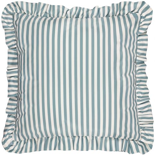 Wylder Nature Millie Rüschen gestreiftes Outdoor-Kissen mit Polyesterfüllung – Enteneiblau – 50 x 50 cm Wylder Nature Millie Rüschen gestreiftes Outdoor-Kissen mit Polyesterfüllung – Enteneiblau – 50 x 50 cm von Wylder Nature