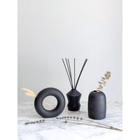 Handgemachte Donut Vase von XCAartisanceramics
