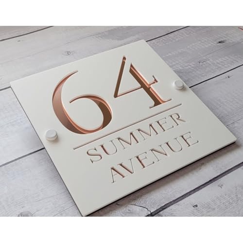 Hausnummernschild, personalisiertes Adressschild mit Straßenname, Hausnummern für draußen, modernes 3D-Türschild, Outdoor-Tafeln und Wandkunst (20 x 20 cm, Weißgold) von XEL
