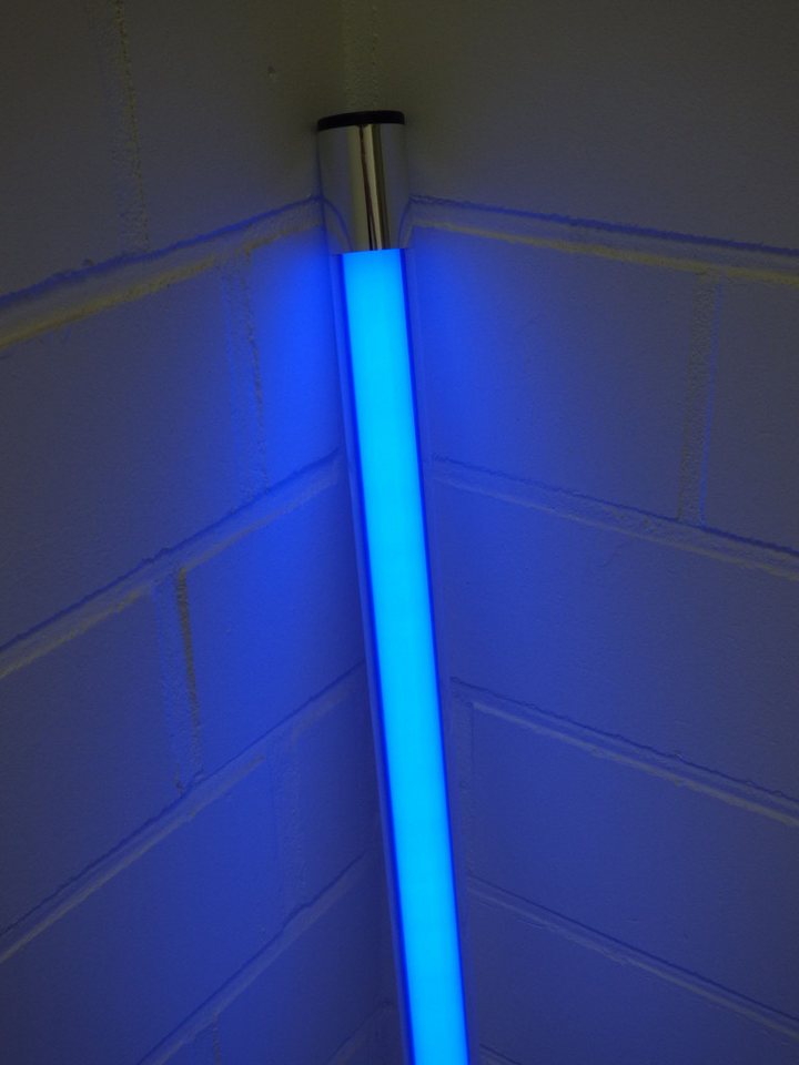 XENON LED Wandleuchte 8268 LED Leuchtstab 9 Watt blau 1000 Lumen 63 cm Aussen IP-44, LED, Xenon / Blau von XENON