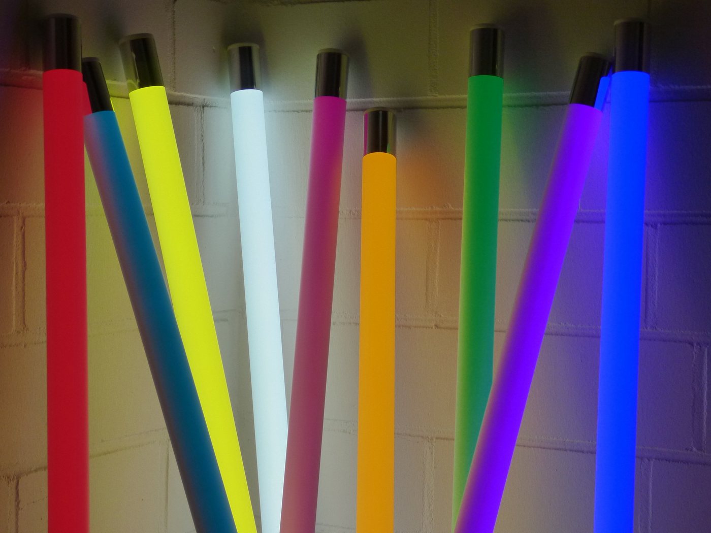 XENON LED Wandleuchte LED Leuchtstab Hell 1,53m 4 Zonen Fernbedienung RGB+W und Netzteil, LED Band, Xenon Mehrfarbig von XENON