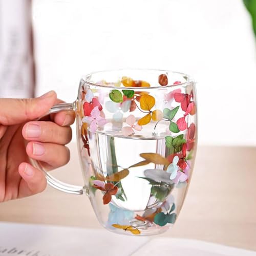 XIAOBAN Doppelwandige Glas-Kaffeetasse mit getrockneten Blumen, isoliert, hitzebeständig, Glasbecher mit getrockneten Blumen, für heiße Getränke, Küche, Cappuccino, Einzug, Geschenk für Frauen von XIAOBAN