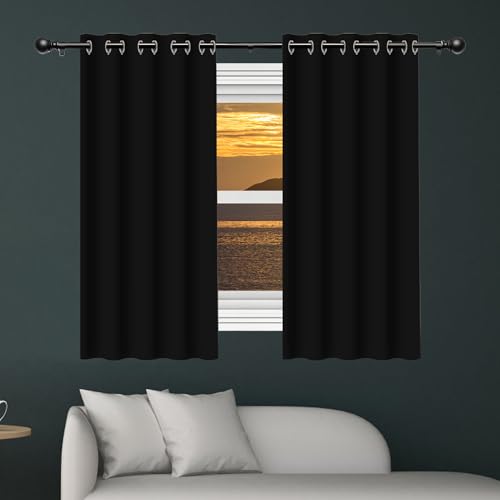 XIAOMEI Verdunklungsvorhänge 164 x 184 cm Thermo Vorhang Gegen Kälte Und Hitze Blickdicht Gardienen Schals Wohnzimmer/Ösenvorhang Vielen Farben Und Größen für Jedes Fenster, Schwarz von XIAOMEI