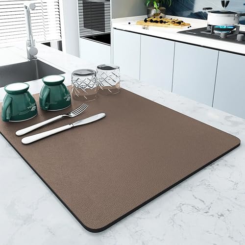 Waschbare Abtropfmatten, sehr saugfähige Abtropfmatte, selbsttrocknende Pads mit rutschfester Gummi-Unterseite für Küche, Arbeitsplatte, Bar, Kaffee-Regal, Spüle (40 x 30 cm, braun) von XXIUDEE
