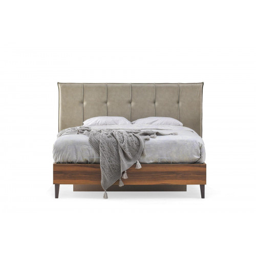 Braunes Doppelbett Designer Bett Schlafzimmer Schlafbett Bettgestell Braunes Doppelbett Designer Bett Schlafzimmer Schlafbett Bettgestell von Xl Moebel