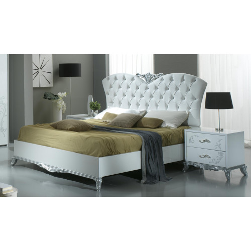 Klassisches Bett Doppelbett Bett 2x Nachttische Holz Design Betten Neu 3 tlg.Set Klassisches Bett Doppelbett Bett 2x Nachttische Holz Design Betten Neu 3 tlg.Set von Xl Moebel