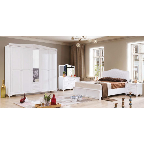 Luxus Schlafzimmer Set 4tlg. Bett 2 Nachttische Kommode Landhaus Möbel Neu Luxus Schlafzimmer Set 4tlg. Bett 2 Nachttische Kommode Landhaus Möbel Neu von Xl Moebel