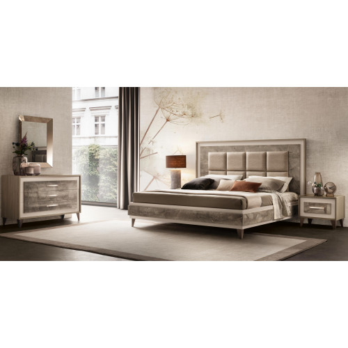 Modern Schlafzimmer Set Bett Nachttisch Kommode Spiegel Neu 4tlg. arredoclassic Modern Schlafzimmer Set Bett Nachttisch Kommode Spiegel Neu 4tlg. arredoclassic von Xl Moebel
