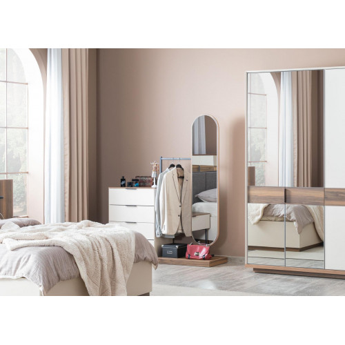 Schlafzimmer Anrichte mit Spiegel Garnitur Holz Modernes Weiß Möbel Schlafzimmer Anrichte mit Spiegel Garnitur Holz Modernes Weiß Möbel von Xl Moebel