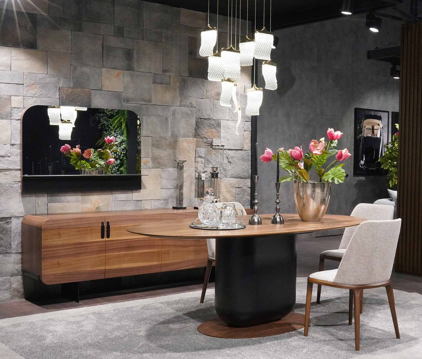 Xlmoebel Esszimmer-Set 6-teiliges Esszimmer-Set mit Esstisch, Stühlen, Sideboard & Anrichte, (6-St., Esszimmer Set 6tlg (Esstisch + 4x Stühle + Sideboard), Hergestellt in Europa von Xlmoebel