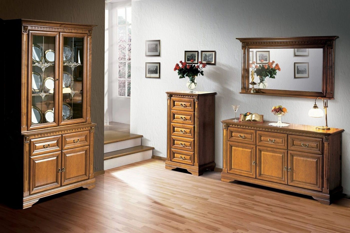 Xlmoebel Kommode Klassisches 3-teiliges Holz-Set mit italienischem Spiegel für das (3tlg Set Anrichte + Spiegel + Kommode), Hergestellt in Europa von Xlmoebel