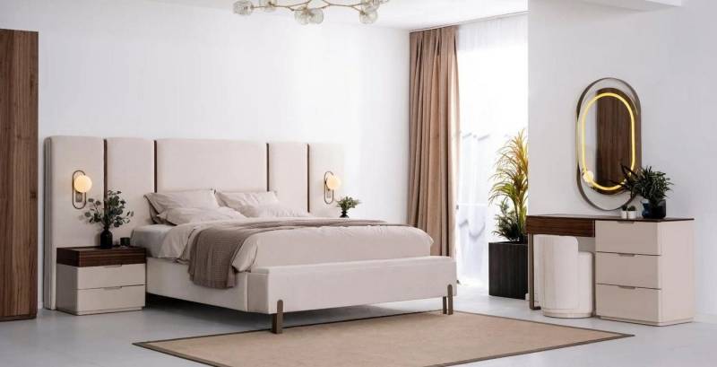 Xlmoebel Schlafzimmer-Set Elegantes Doppelbett-Set in Beige mit Textil-Hocker und Schminktisch, (Schlafzimmer-Set), Hergestellt in Europa von Xlmoebel