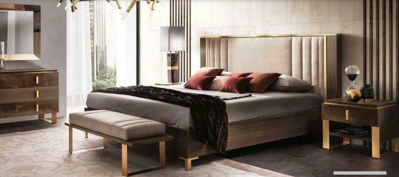 Xlmoebel Schlafzimmer-Set Modern Schlafzimmer-Set Luxus Bett Nachttisch mit Hocker 4tlg., (4-tlg., Bett + 2x Nachttische + Hocker), Hergestellt in Europa von Xlmoebel