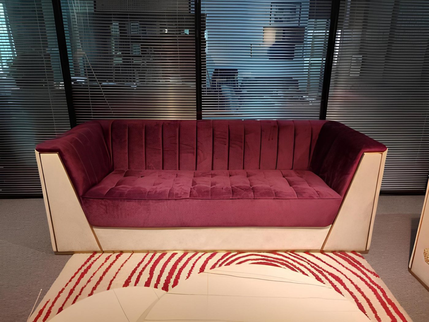 Xlmoebel 3-Sitzer Dreisitzer Sofa mit weichen Polstern in Rosé Medusa Design Stoff, Hergestellt in Europa von Xlmoebel