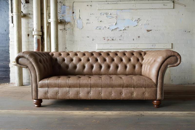 Xlmoebel Chesterfield-Sofa Großes Designer-Sofa in Braun mit Polstern 3-Sitzer XXL-Größe, Hergestellt in Europa Xlmoebel Chesterfield-Sofa Großes Designer-Sofa in Braun mit Polstern 3-Sitzer XXL-Größe, Hergestellt in Europa von Xlmoebel