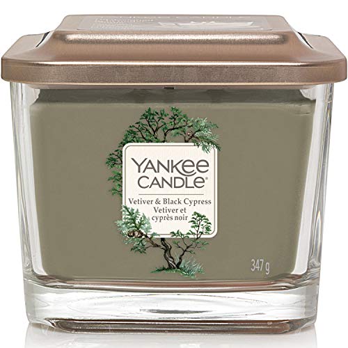 Yankee Candle, mittelgroße quadratische Duftkerze mit 3 Dochten | Vetiver & Black Cypress | Brenndauer bis zu 38 Stunden | Elevation Collection mit Plattformdeckel von Yankee Candle