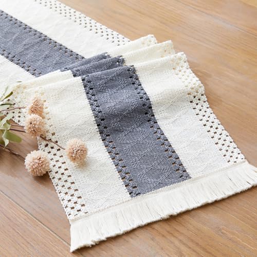 YATOJUZI Makramee-Tischläufer für Heimdekoration, Boho-Tischläufer mit Quasten, rustikaler Tischläufer für böhmische Esszimmer, Schlafzimmer, Küche, 30,5 x 121,9 cm, Beige / Cremegrau YATOJUZI Makramee-Tischläufer für Heimdekoration, Boho-Tischläufer mit Quasten, rustikaler Tischläufer für böhmische Esszimmer, Schlafzimmer, Küche, 30,5 x 121,9 cm, Beige / Cremegrau von YATOJUZI