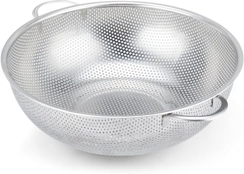 YC Kitchen Sieb Edelstahl, Nudelsieb mit Griffen, Sieb für Küchennahrung zum Waschen von Nudeln, Obst, Gemüse, Spülmaschinenfest - 28,5cm von YC Kitchen