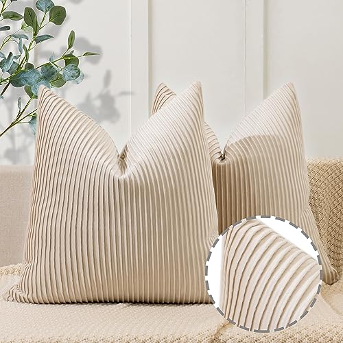 YCOLL 2er Set Beige Kissenbezug 60x60 Samt Streifenmuster Kissenhülle weiche Kissenbezüge Moderne Zierkissenbezug Sofakissen für die Inneneinrichtung luxuriöse dekorative Dekokissen für Sofa, Bett YCOLL 2er Set Beige Kissenbezug 60x60 Samt Streifenmuster Kissenhülle weiche Kissenbezüge Moderne Zierkissenbezug Sofakissen für die Inneneinrichtung luxuriöse dekorative Dekokissen für Sofa, Bett von YCOLL