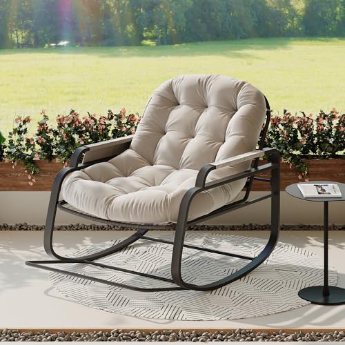 YGHQAP Schaukelstuhl Outdoor, Rattan Sessel Mit Gepolsterter, Klappbare Fußstütze, Seitentaschen, Loungesessel, Schaukelsessel Relaxstuhl Für Wohnzimmer Balkon Garten Outdoor (Beige) von YGHQAP