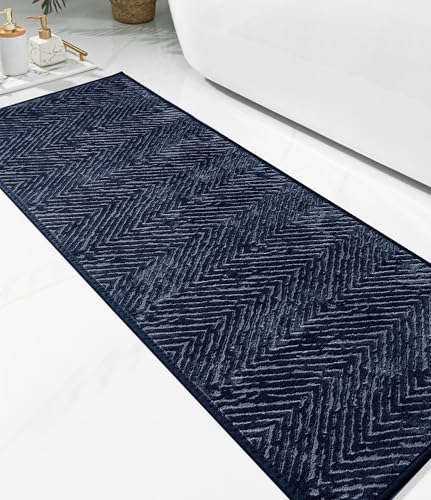 YIHOUSE Badezimmerteppich, 43,2 x 119,4 cm, lang, rutschfest, schnell trocknend, Fischgrätenmuster, Badematten für Badezimmer, waschbar, saugfähiger Teppich für WC, Marineblau YIHOUSE Badezimmerteppich, 43,2 x 119,4 cm, lang, rutschfest, schnell trocknend, Fischgrätenmuster, Badematten für Badezimmer, waschbar, saugfähiger Teppich für WC, Marineblau von YIHOUSE
