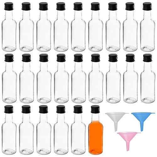 YOUNGSAY 24 Stück Schnapsflaschen Klein, 50ml Wiederverwendbar Mini Schnapsflaschen aus Kunststoff, Kleine Schnapsflaschen mit 3 Trichter, Zum Aufbewahrung Alkohol (Transparent) von YOUNGSAY