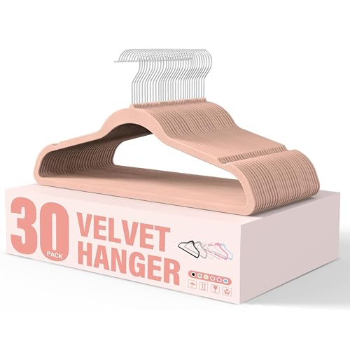 YSSOA Samt-Kleiderbügel, rutschfest, mit Schulterkerben, 360° drehbarer Haken, robuste Standard-Kleiderbügel für Schrank, platzsparend, Rosa, 30 Stück YSSOA Samt-Kleiderbügel, rutschfest, mit Schulterkerben, 360° drehbarer Haken, robuste Standard-Kleiderbügel für Schrank, platzsparend, Rosa, 30 Stück von YSSOA