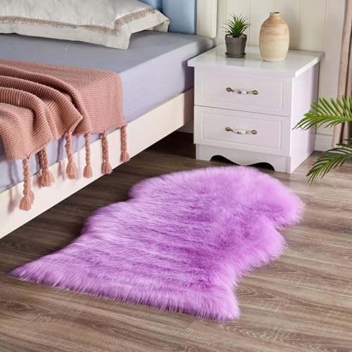 YUGWNN Leuchtendes Lila Lammfellimitat Carpet für Schlafzimmer,Kunstfell Teppich für Schlafzimmer Wohnzimmer Sofa Deko,60x150cm/23.6x59.0in YUGWNN Leuchtendes Lila Lammfellimitat Carpet für Schlafzimmer,Kunstfell Teppich für Schlafzimmer Wohnzimmer Sofa Deko,60x150cm/23.6x59.0in von YUGWNN
