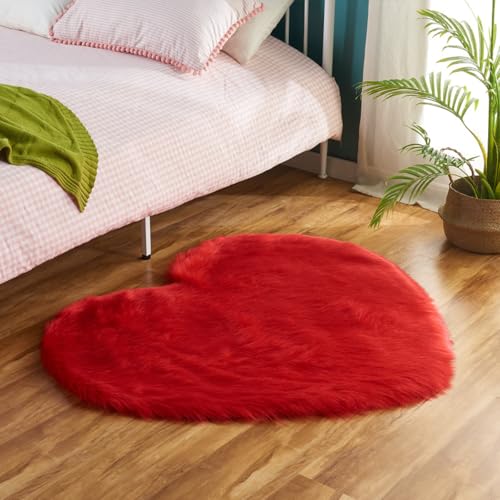 YUGWNN Rot Lammfellimitat Teppich,Synthetisches Schaffell,Schlafzimmer Kinderzimmer Deko Langflor Teppiche,40x50cm/15.7x19.7in Herzform von YUGWNN