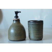Seifenspender Set, Keramik Handgemachte Grün Braun Weiß von YaLiMi