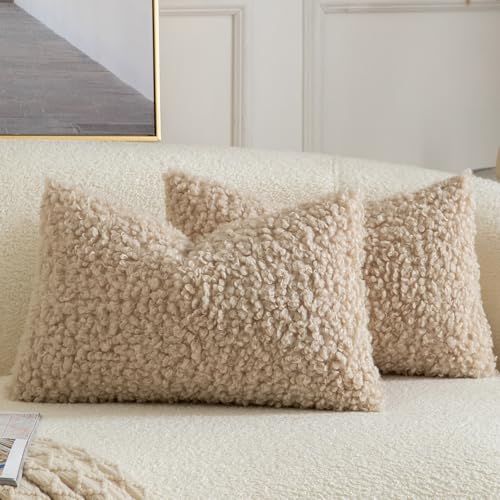 Yaertun 2er Set Kissenbezug Teddywolle Faux Pelz Dekorative Kissenbezüge Plüsch Bouclé Sofakissen Couchkissen Dekokissen Zierkissenbezug Deko Kissenhülle Schlafzimmer Wohnzimmer 30x50 cm Oatmeal Yaertun 2er Set Kissenbezug Teddywolle Faux Pelz Dekorative Kissenbezüge Plüsch Bouclé Sofakissen Couchkissen Dekokissen Zierkissenbezug Deko Kissenhülle Schlafzimmer Wohnzimmer 30x50 cm Oatmeal von Yaertun